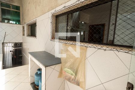 Casa à venda com 360m², 3 quartos e 4 vagasQuintal Lateral 