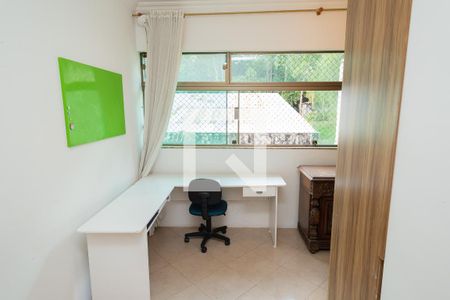 Casa à venda com 360m², 3 quartos e 4 vagasEscritório