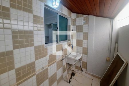 Casa de condomínio para alugar com 180m², 3 quartos e 2 vagas Casa de condomínio para alugar com 180m², 3 quartos e 2 vagasLavanderia