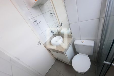 Casa de condomínio para alugar com 180m², 3 quartos e 2 vagas Casa de condomínio para alugar com 180m², 3 quartos e 2 vagasBanheiro da Suíte