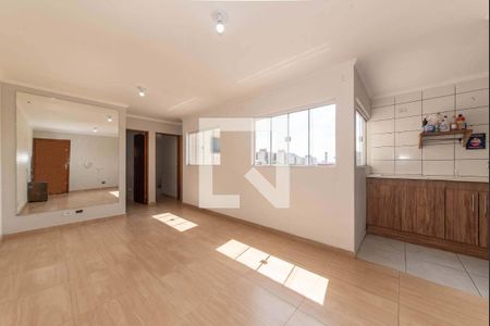 Sala de apartamento para alugar com 2 quartos, 104m² em Parque São Vicente, Mauá