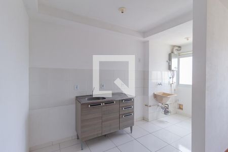 Apartamento para alugar com 44m², 2 quartos e sem vaga Apartamento para alugar com 44m², 2 quartos e sem vagaCozinha e área de serviço