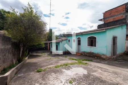 Casa à venda com 600m², 4 quartos e 3 vagas Casa à venda com 600m², 4 quartos e 3 vagasÁrea Externa