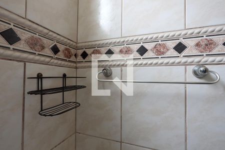 Apartamento para alugar com 65m², 2 quartos e 1 vagaBanheiro - detalhes