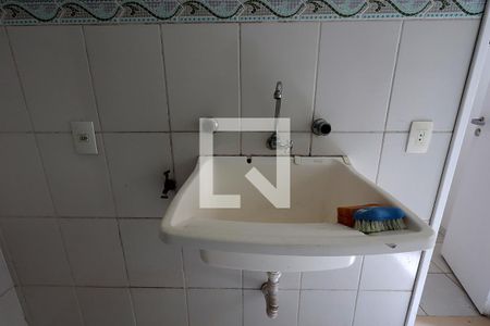 Apartamento para alugar com 65m², 2 quartos e 1 vagaÁrea de serviço - detalhes