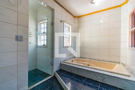 Banheiro de casa à venda com 2 quartos, 200m² em Nossa Senhora das Gracas, Canoas