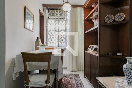 Sala de apartamento à venda com 2 quartos, 82m² em Copacabana, Rio de Janeiro