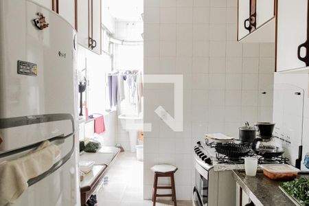 Apartamento à venda com 82m², 2 quartos e sem vagaCozinha 