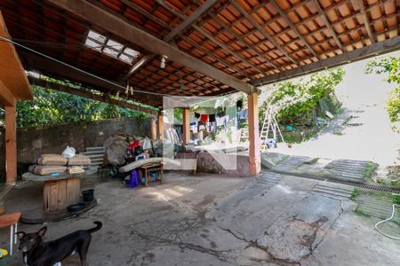 Casa à venda com 360m², 3 quartos e 3 vagasÁrea de Serviço