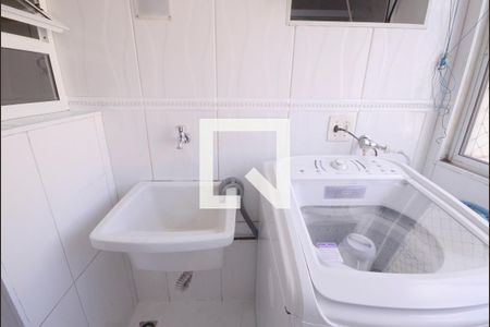 Apartamento para alugar com 67m², 3 quartos e 1 vagaÁrea de Serviço