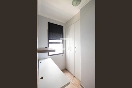 Apartamento à venda com 70m², 3 quartos e 1 vagaEscritório