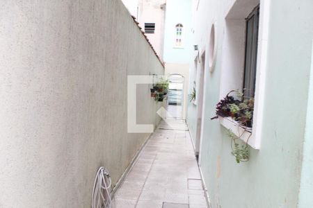 Casa à venda com 150m², 3 quartos e 2 vagasCorredor