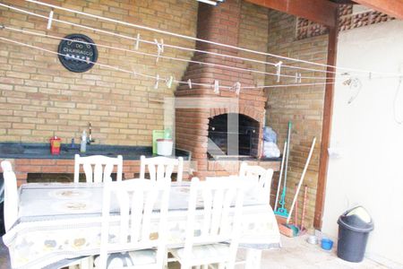 Casa à venda com 150m², 3 quartos e 2 vagasÁrea comum - Churrasqueira