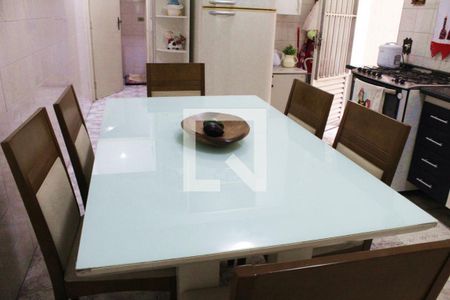 Casa à venda com 150m², 3 quartos e 2 vagasCozinha