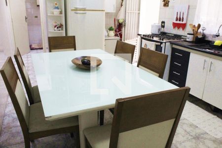 Casa à venda com 150m², 3 quartos e 2 vagasCozinha