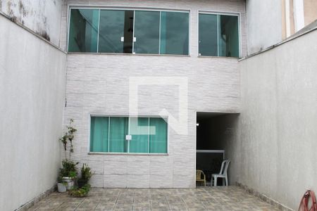 Casa à venda com 150m², 3 quartos e 2 vagasTerraço