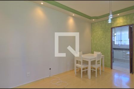 Sala de apartamento à venda com 2 quartos, 50m² em Fazenda Santa Cândida, Campinas