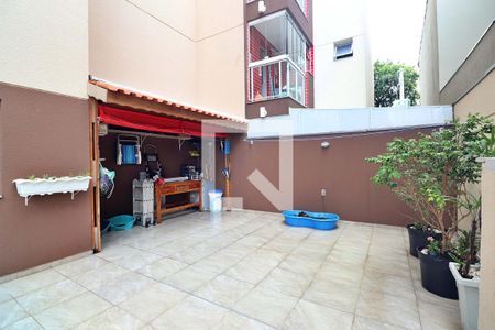 Apartamento para alugar com 125m², 2 quartos e 2 vagasQuintal