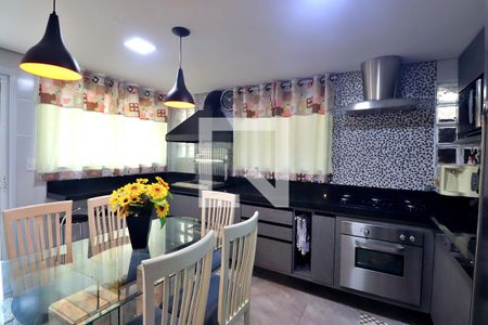 Apartamento para alugar com 125m², 2 quartos e 2 vagasCozinha