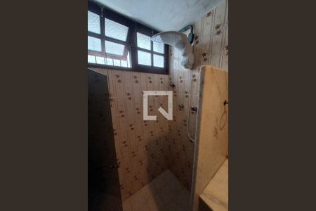 Casa à venda com 450m², 4 quartos e 2 vagasBanheiro da Suíte 2