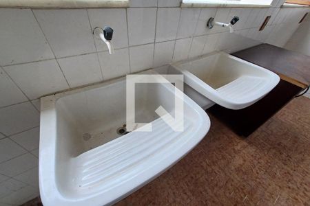 Casa à venda com 450m², 4 quartos e 2 vagasÁrea de Serviço