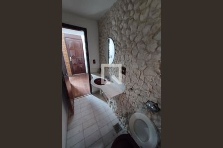 Casa à venda com 450m², 4 quartos e 2 vagasLavabo