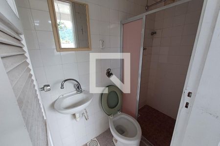 Casa à venda com 450m², 4 quartos e 2 vagasBanheiro de serviço