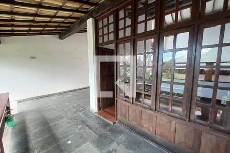 Varanda frontal de casa à venda com 4 quartos, 450m² em São Francisco, Niterói