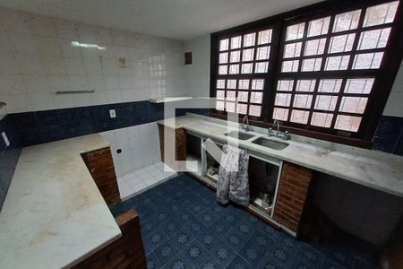 Casa à venda com 450m², 4 quartos e 2 vagasCozinha