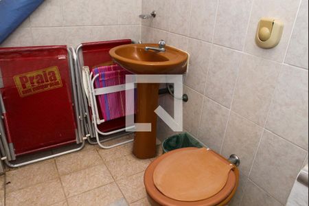 Casa para alugar com 200m², 4 quartos e 1 vaga Casa para alugar com 200m², 4 quartos e 1 vagaBanheiro da Varanda Gourmet (3º andar)