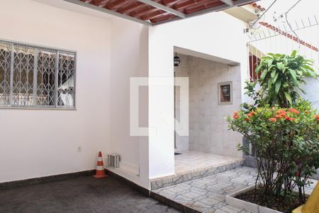 Casa para alugar com 200m², 4 quartos e 1 vaga Casa para alugar com 200m², 4 quartos e 1 vagaGaragem (1º andar)