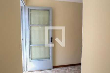 Casa para alugar com 200m², 4 quartos e 1 vaga Casa para alugar com 200m², 4 quartos e 1 vagaHall da Escada (2º andar)