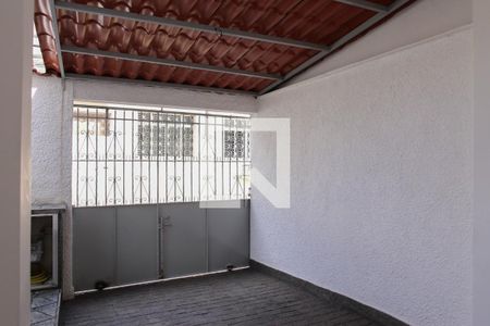 Casa para alugar com 200m², 4 quartos e 1 vaga Casa para alugar com 200m², 4 quartos e 1 vagaGaragem (1º andar)