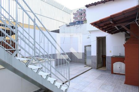 Casa para alugar com 200m², 4 quartos e 1 vaga Casa para alugar com 200m², 4 quartos e 1 vagaVaranda Gourmet (2º andar)