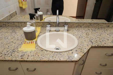 Casa para alugar com 200m², 4 quartos e 1 vaga Casa para alugar com 200m², 4 quartos e 1 vagaBanheiro 2 (2º andar)