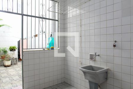 Casa para alugar com 200m², 4 quartos e 1 vaga Casa para alugar com 200m², 4 quartos e 1 vagaÁrea de Serviço (1º andar)