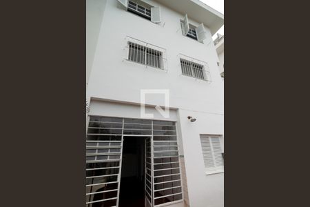 Casa à venda com 245m², 3 quartos e 2 vagas Casa à venda com 245m², 3 quartos e 2 vagasÁrea Externa