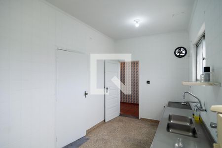 Casa à venda com 245m², 3 quartos e 2 vagas Casa à venda com 245m², 3 quartos e 2 vagasCozinha