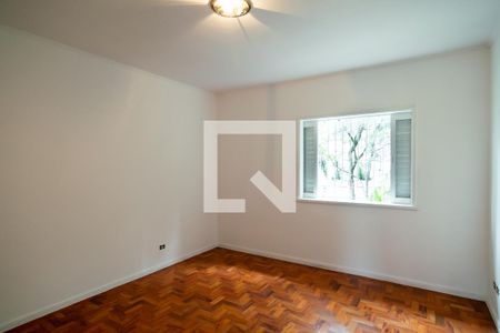 Casa à venda com 245m², 3 quartos e 2 vagas Casa à venda com 245m², 3 quartos e 2 vagasQuarto 3 - Suíte