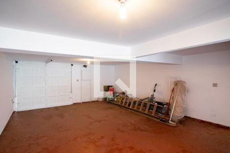 Casa à venda com 245m², 3 quartos e 2 vagas Casa à venda com 245m², 3 quartos e 2 vagasGaragem