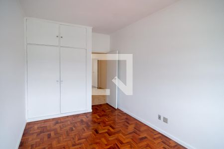 Casa à venda com 245m², 3 quartos e 2 vagas Casa à venda com 245m², 3 quartos e 2 vagasQuarto 2