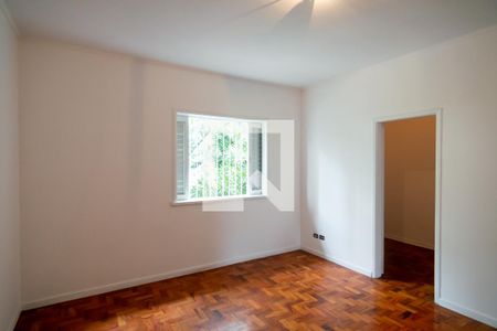 Casa à venda com 245m², 3 quartos e 2 vagas Casa à venda com 245m², 3 quartos e 2 vagasQuarto 3 - Suíte