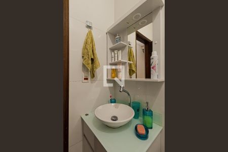 Casa à venda com 150m², 3 quartos e 3 vagas Casa à venda com 150m², 3 quartos e 3 vagasBanheiro