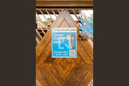 Casa à venda com 150m², 3 quartos e 3 vagas Casa à venda com 150m², 3 quartos e 3 vagasPlaca