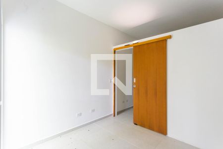 Quarto de kitnet/studio para alugar com 1 quarto, 31m² em Jardim Sabara, São Paulo