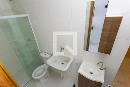 Banheiro de kitnet/studio para alugar com 1 quarto, 31m² em Jardim Sabara, São Paulo