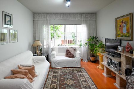 Sala de casa à venda com 3 quartos, 150m² em Jardim Santa Emilia, São Paulo