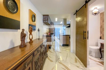 Casa para alugar com 210m², 3 quartos e 3 vagas Casa para alugar com 210m², 3 quartos e 3 vagasCorredor - acesso a cozinha