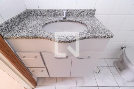 Casa de condomínio para alugar com 120m², 3 quartos e 1 vagaBanheiro da Suíte