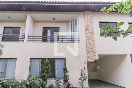 Casa de condomínio para alugar com 120m², 3 quartos e 1 vagaFachada da casa